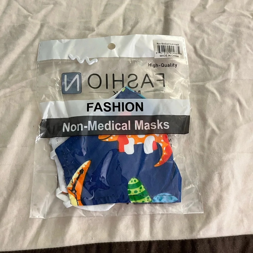 Kids dinosaur mask